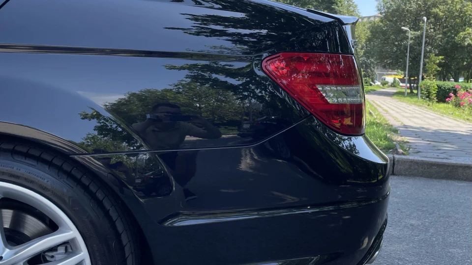 Mercedes-Benz C-Class 3