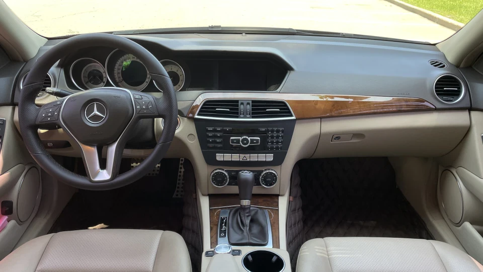 Mercedes-Benz C-Class 5