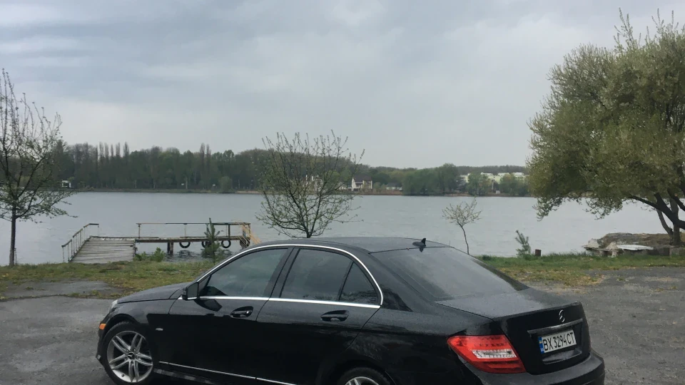 Mercedes-Benz C-Class 3