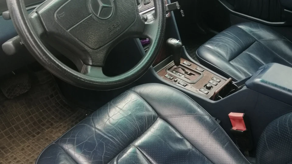 Mercedes-Benz C-Class 5