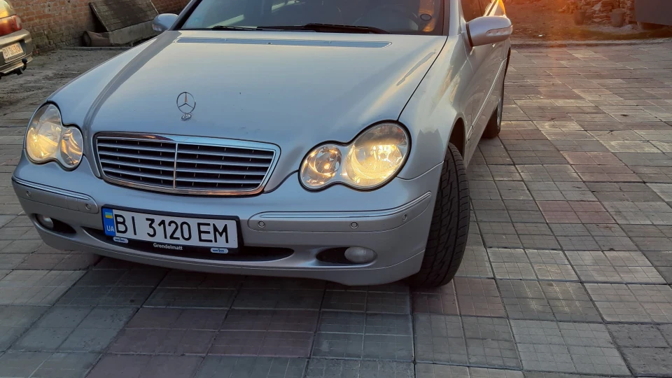 Mercedes-Benz C-Class 1.8 KOMPRESSOR 3