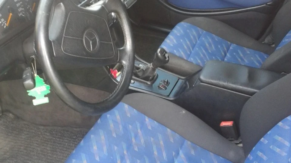 Mercedes-Benz C-Class 1.8 3