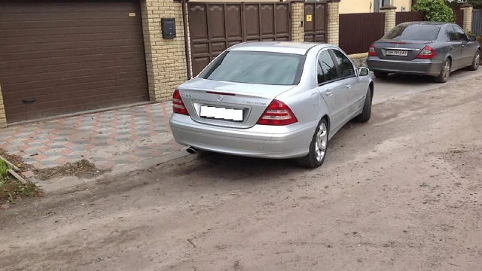 Mercedes-Benz C-Class 180 compressor 3