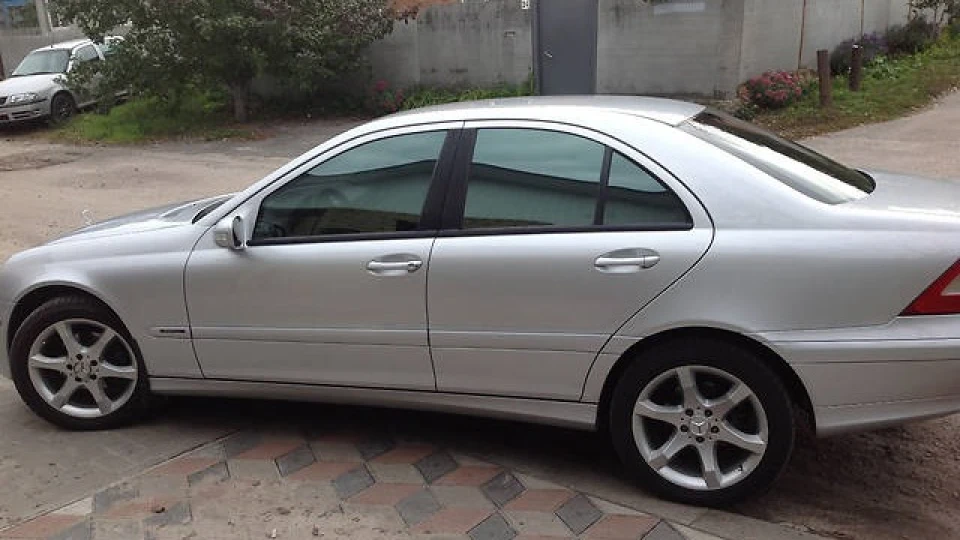 Mercedes-Benz C-Class 180 compressor 4