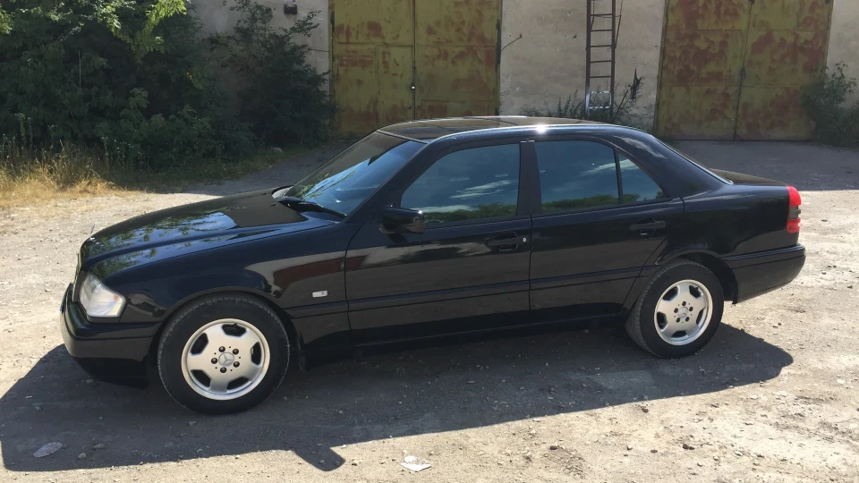 Mercedes-Benz C-Class 2.0 Дизель 2