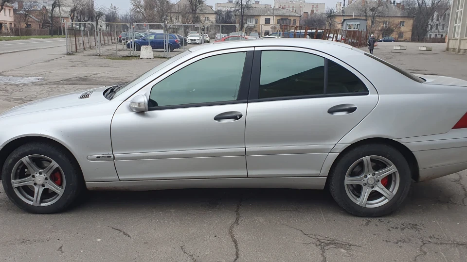 Mercedes-Benz C-Class 2.0 KOMPRESSOR 2