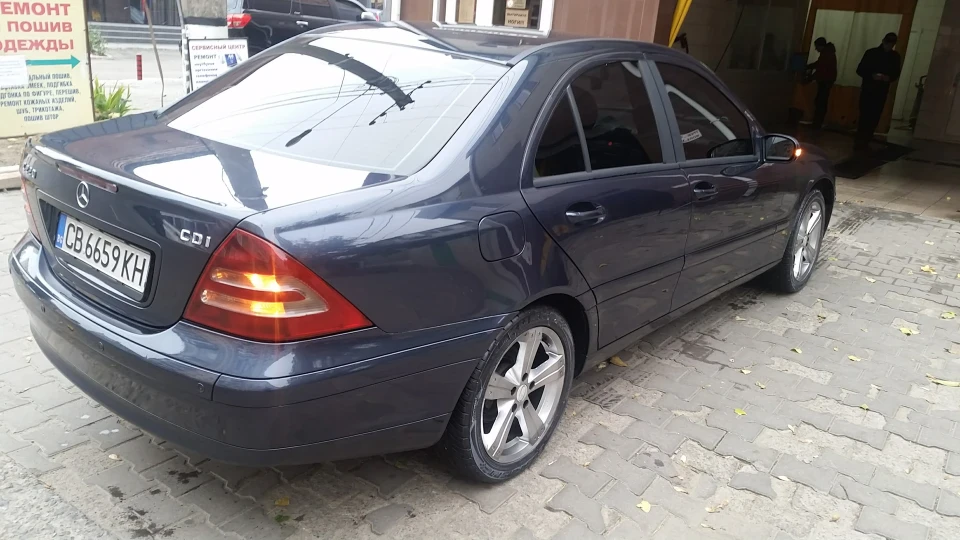 Mercedes-Benz C-Class 2.2 CDI 3