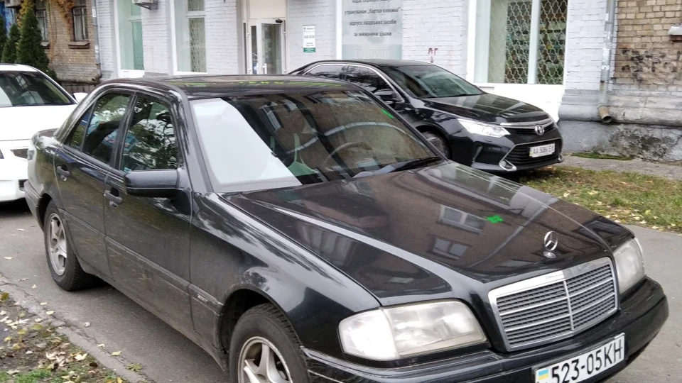 Mercedes-Benz C-Class 2.2 sport 2