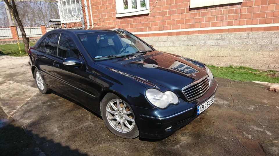 Mercedes-Benz C-Class 220 CDI Avantgarde 2