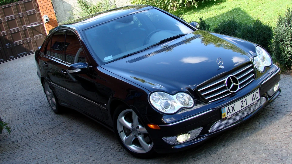 Mercedes-Benz C-Class 230 Kompressor USA 2