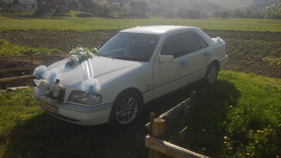 Mercedes-Benz C-Class 2.5 TURBODIESEL 2