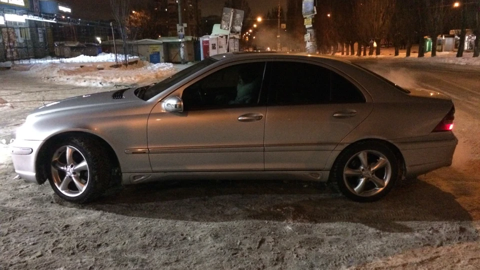 Mercedes-Benz C-Class 3.2 V6 lorinser 2