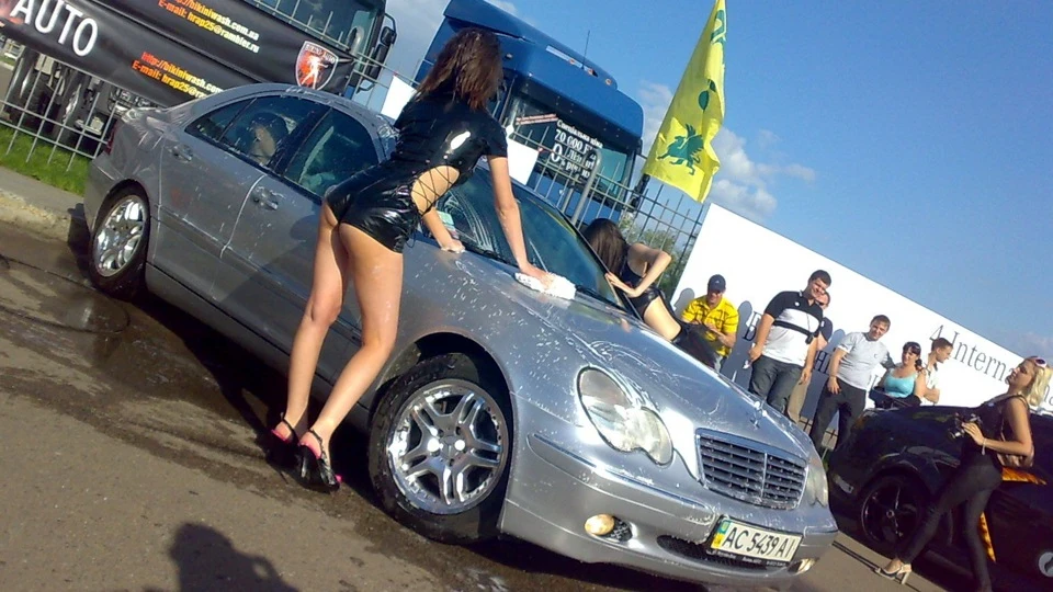 Mercedes-Benz C-Class 320 цешка W203 шкурі