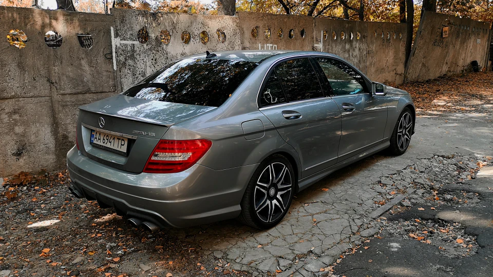Mercedes-Benz C-Class "AMG" Palladium Silver 2