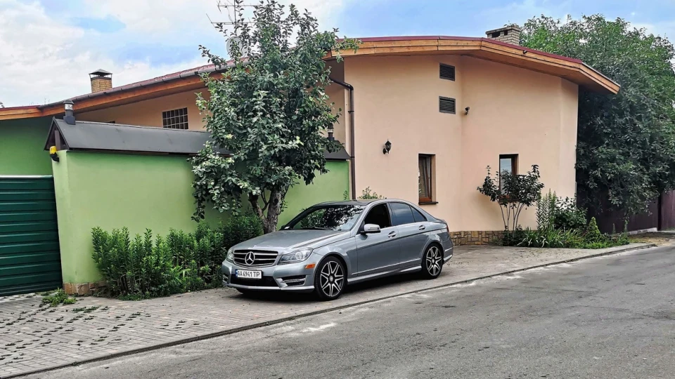 Mercedes-Benz C-Class "AMG" Palladium Silver 4