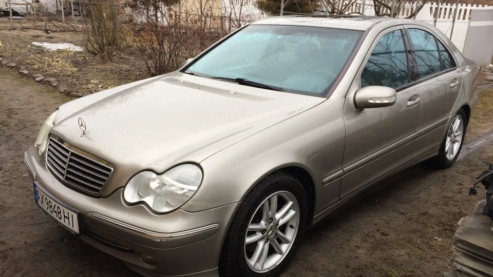 Mercedes-Benz C-Class Avantgarde 5