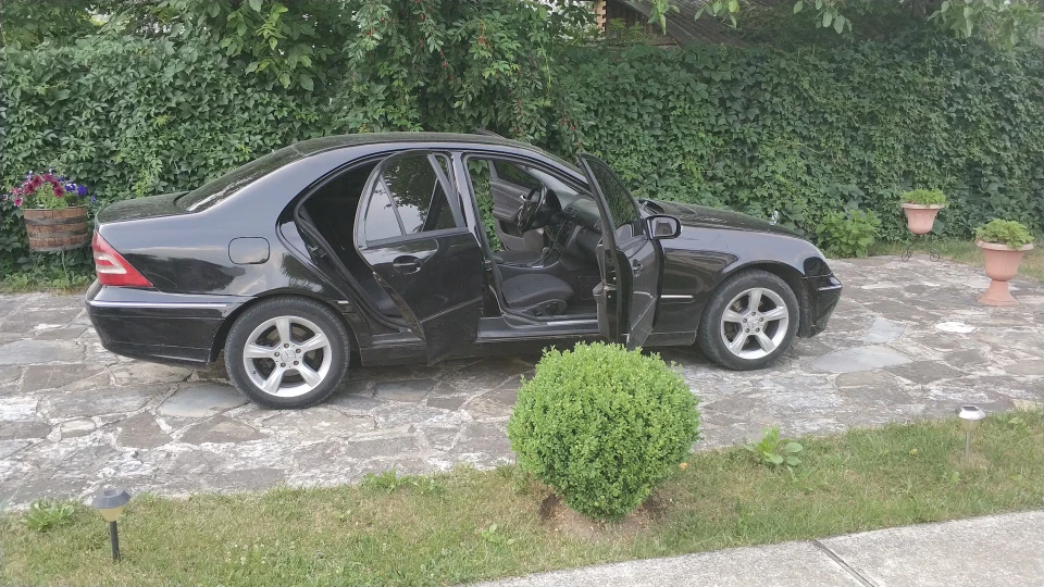 Mercedes-Benz C-Class Баварець