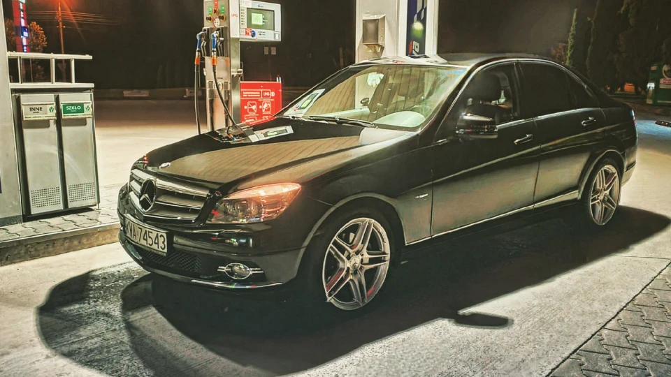 Mercedes-Benz C-Class Black Daеmon