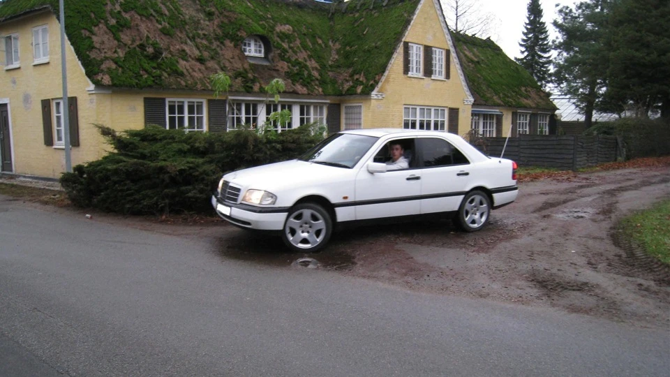 Mercedes-Benz C-Class C 220D 2