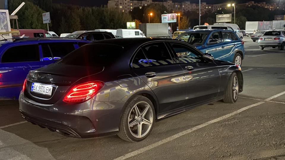 Mercedes-Benz C-Class C300 4matic 5