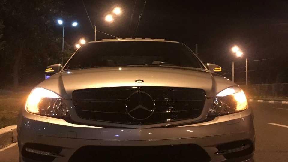 Mercedes-Benz C-Class C300 4matic 2