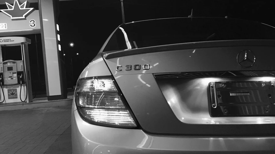 Mercedes-Benz C-Class C300 4matic 3