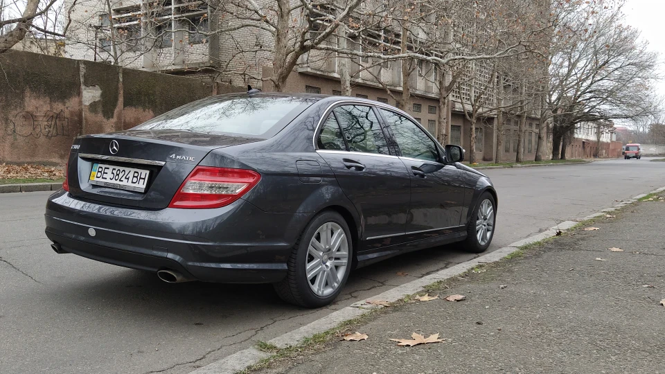 Mercedes-Benz C-Class C300 4matic