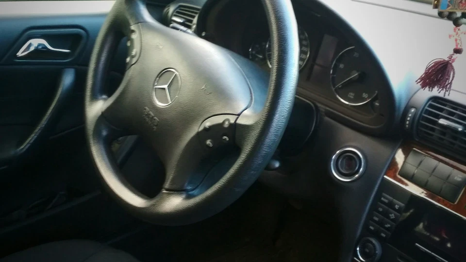 Mercedes-Benz C-Class Чистий німець 3
