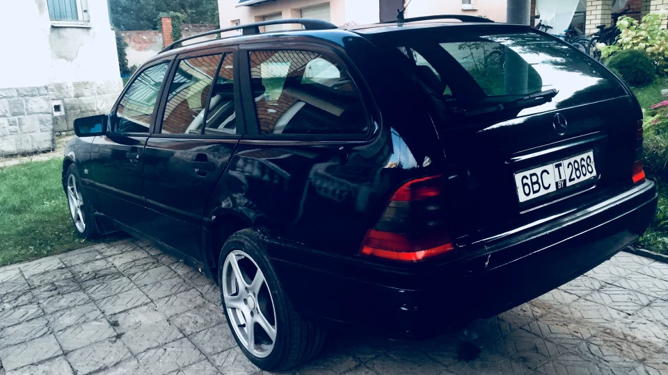 Mercedes-Benz C-Class Classic 4