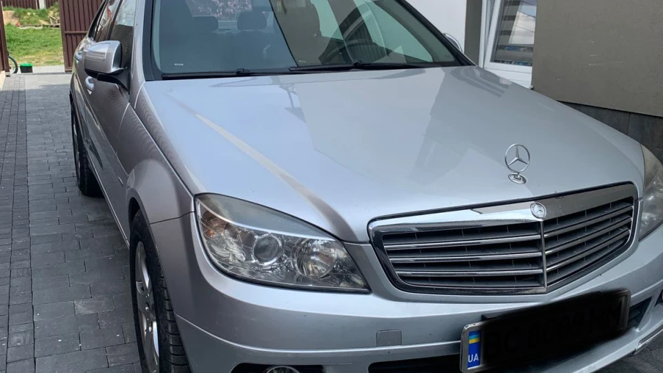 Mercedes-Benz C-Class Дизельний приціл 1
