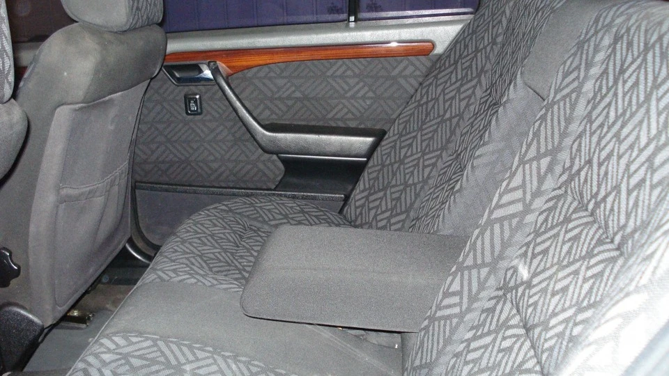 Mercedes-Benz C-Class Elegance 3
