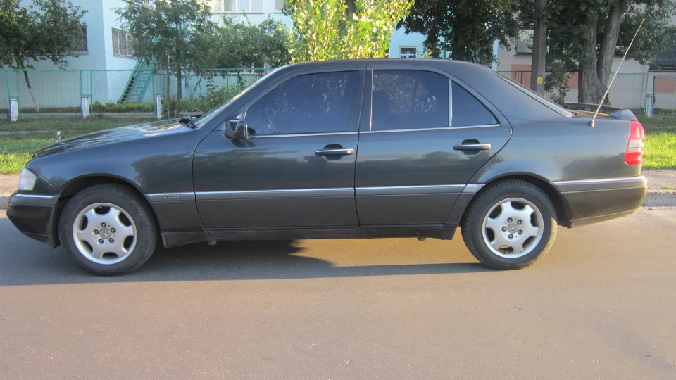 Mercedes-Benz C-Class Еlegance 5