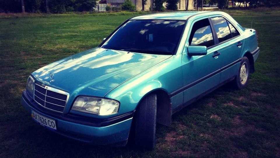 Mercedes-Benz C-Class Fliegen-С ㋡