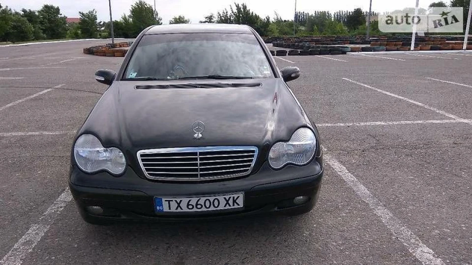 Mercedes-Benz C-Class Газ-бензин 1,8 простий 4