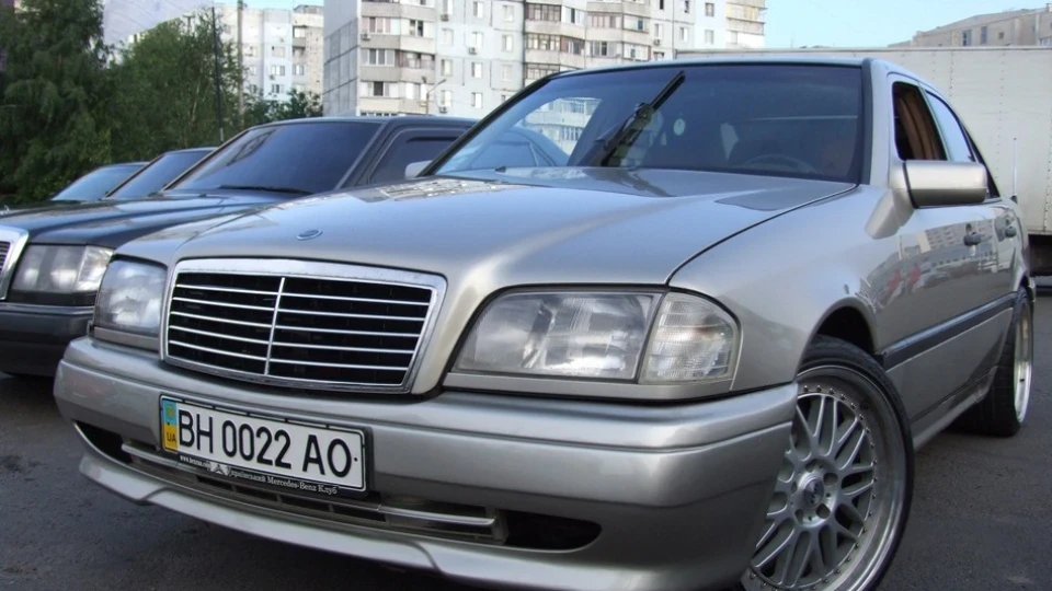 Mercedes-Benz C-Class Історія одного кохання