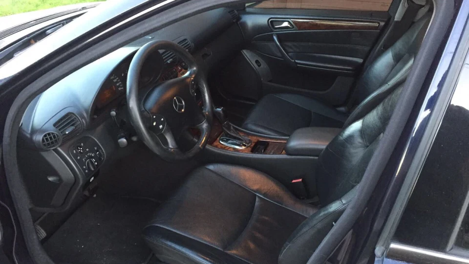 Mercedes-Benz C-Class Компресорок