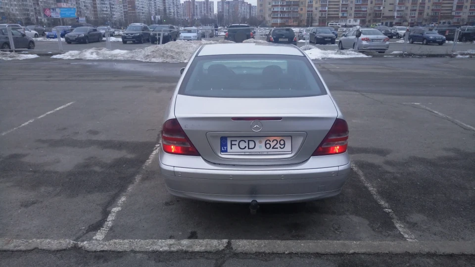 Mercedes-Benz C-Class "Löschen Deutsch" 3