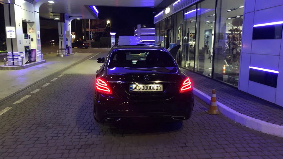 Mercedes-Benz C-Class Маленький S-Class AMG 3