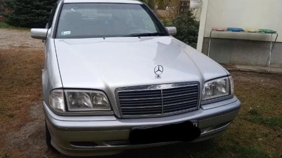 Mercedes-Benz C-Class Дрібний