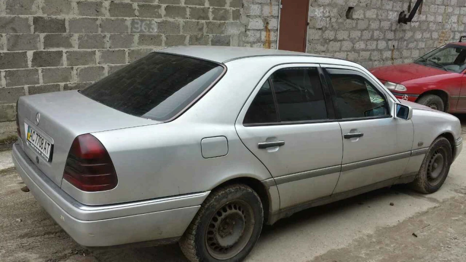 Mercedes-Benz C-Class Мерлін сивий мерін 2.2.D 2