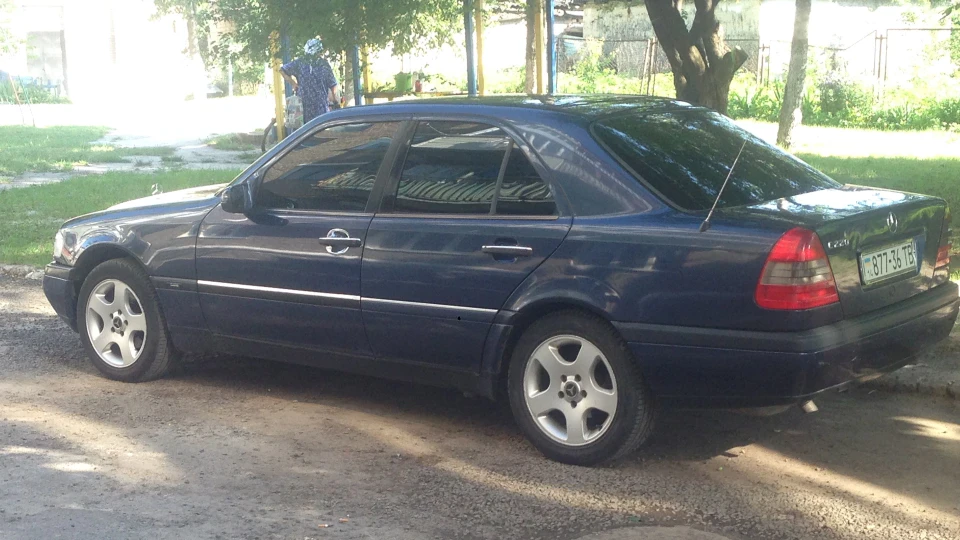 Mercedes-Benz C-Class Звичайний дизель 3