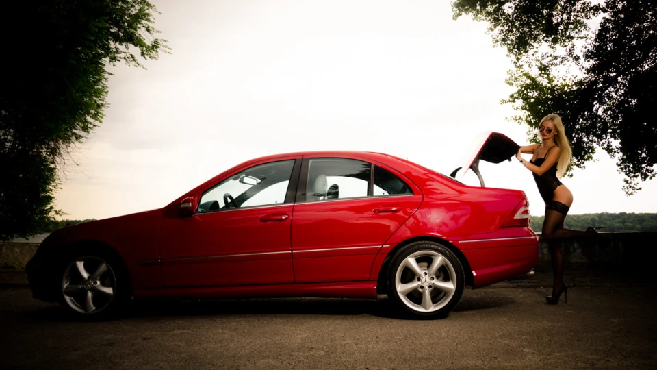 Mercedes-Benz C-Class Red Sport 4