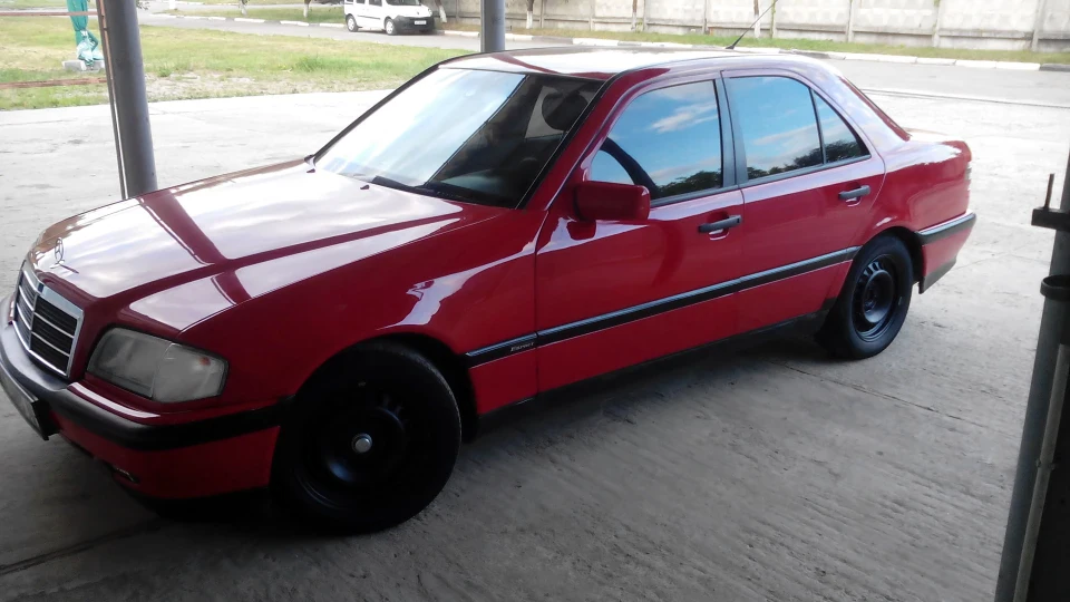Mercedes-Benz C-Class С180 3