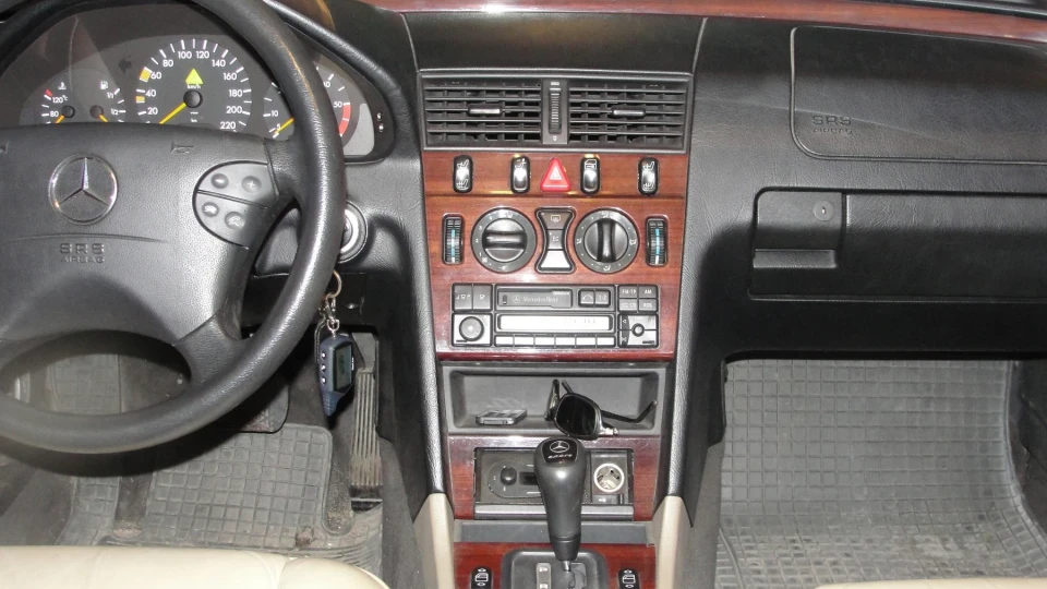 Mercedes-Benz C-Class С250td 3