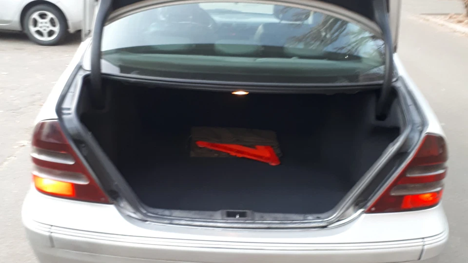 Mercedes-Benz C-Class Сірий металік C220 CDI 2