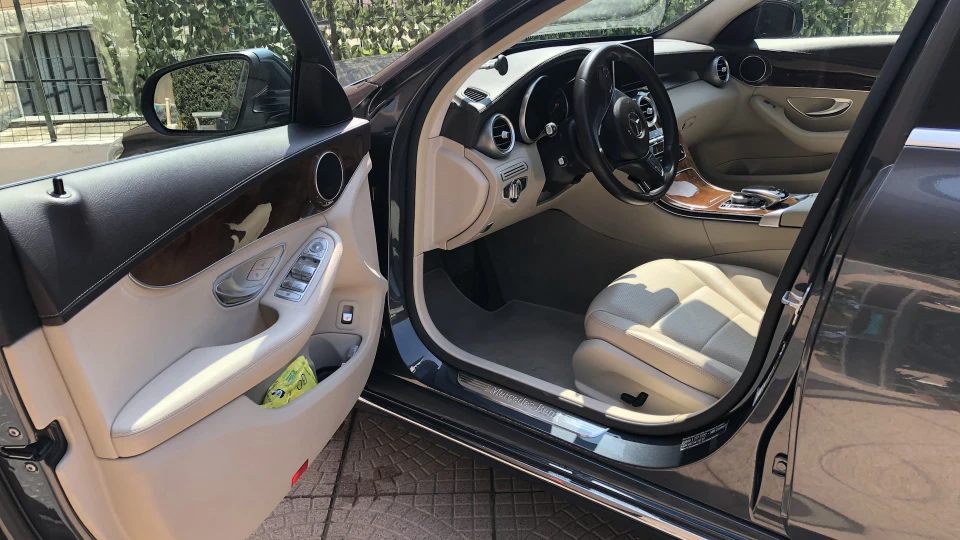 Mercedes-Benz C-Class Сірий тенорит 4