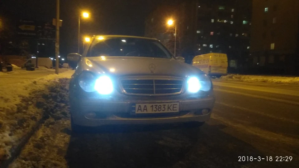 Mercedes-Benz C-Class Silver Classic 4