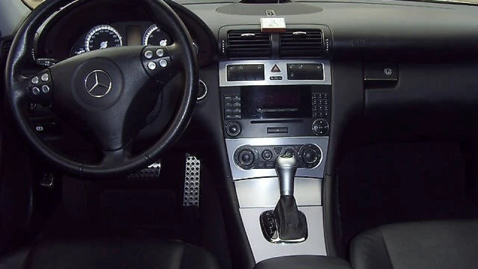 Mercedes-Benz C-Class Спорт едішіон 3