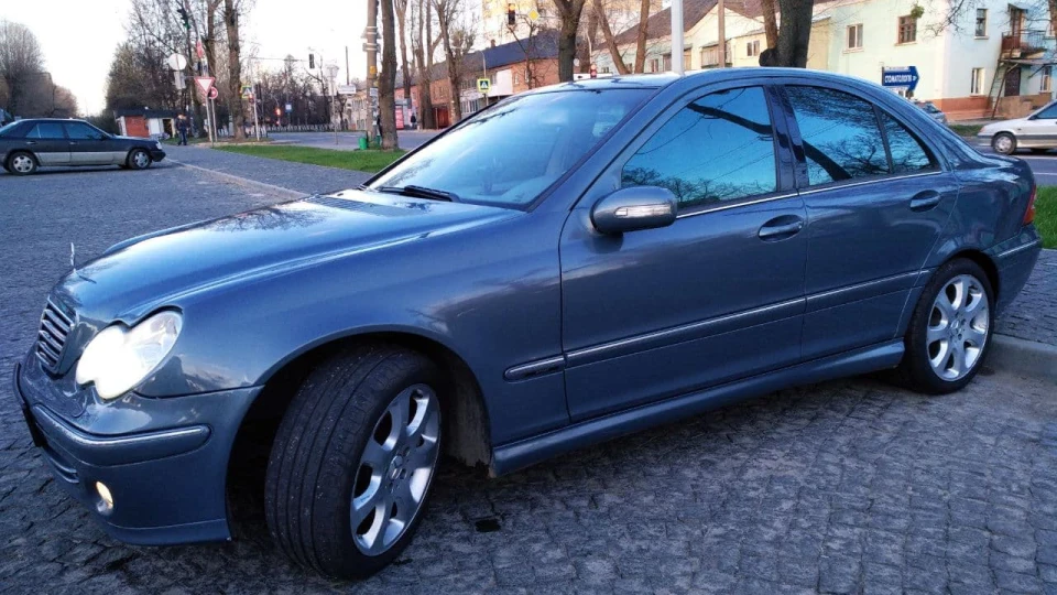 Mercedes-Benz C-Class Sport Edition 5