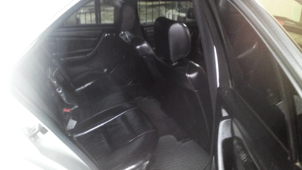 Mercedes-Benz C-Class v-6:2.4 2